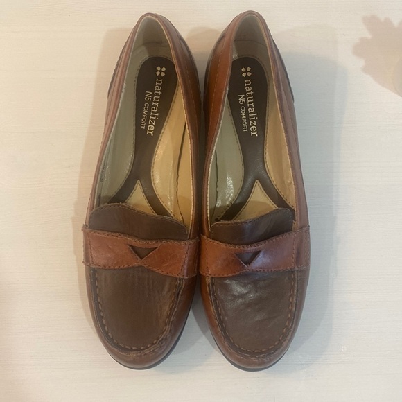 Naturalizer Loafers -> Naturalizer loafers - Picture 1 of 15